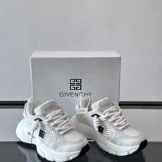 Givenchy 👟纪梵希GV7老爹鞋,配色超百搭,网布+牛皮革拼接,透气又有支撑力!厚底设计显高显腿 Givenchy 👟纪梵希GV7老爹鞋,配色超百搭,网布+牛皮革拼接,透气又有支撑力!厚底设计显高显腿