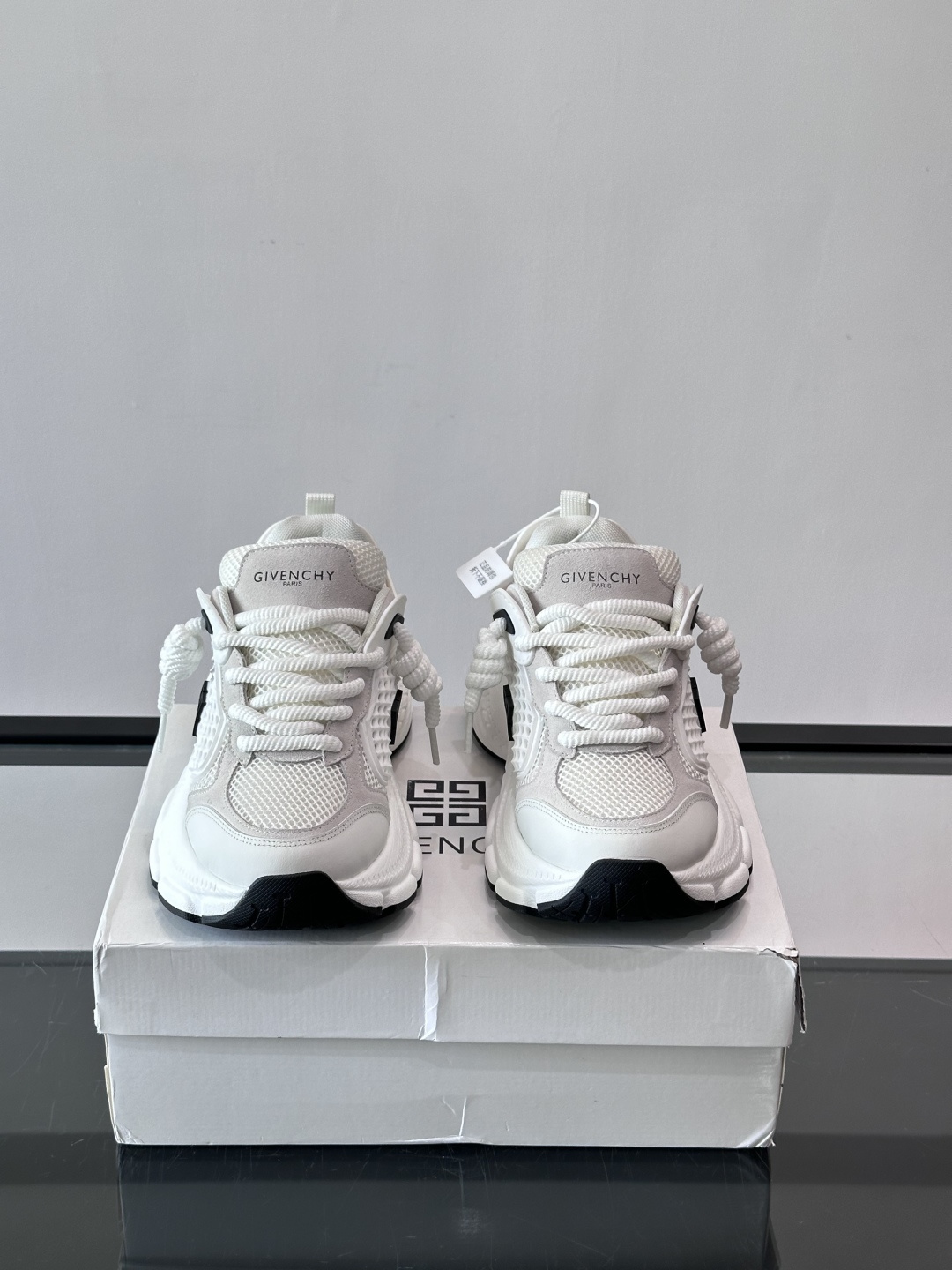 Givenchy 👟纪梵希GV7老爹鞋,配色超百搭,网布+牛皮革拼接,透气又有支撑力!厚底设计显高显腿 Givenchy 👟纪梵希GV7老爹鞋,配色超百搭,网布+牛皮革拼接,透气又有支撑力!厚底设计显高显腿