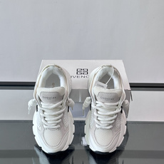 Givenchy 👟纪梵希GV7老爹鞋,配色超百搭,网布+牛皮革拼接,透气又有支撑力!厚底设计显高显腿 Givenchy 👟纪梵希GV7老爹鞋,配色超百搭,网布+牛皮革拼接,透气又有支撑力!厚底设计显高显腿
