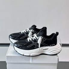 Givenchy老爹鞋👟纪梵希老爹鞋,网布+牛皮革拼接,透气又有支撑力。厚底设计,缓震效果棒,长时间 Givenchy老爹鞋👟纪梵希老爹鞋,网布+牛皮革拼接,透气又有支撑力。厚底设计,缓震效果棒,长时间
