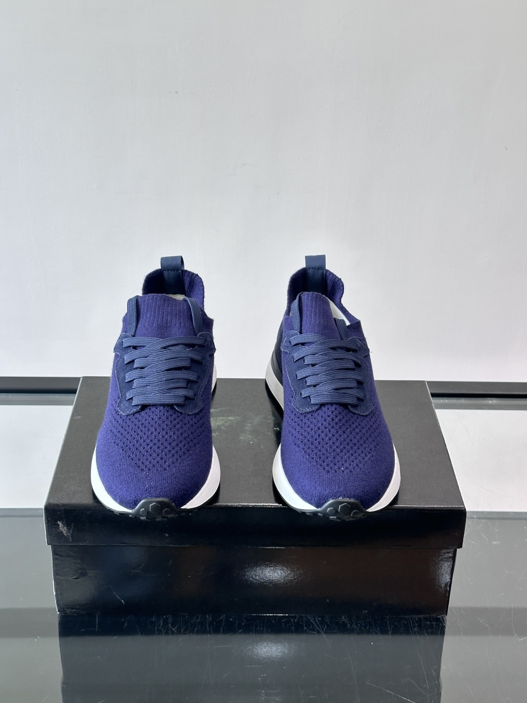 👟MAGNANNI西班牙🇪🇸品牌休闲飞织运动鞋👟主打透气舒适,飞织鞋面轻盈贴合,适合长时间穿着。厚底设计 👟MAGNANNI西班牙🇪🇸品牌休闲飞织运动鞋👟主打透气舒适,飞织鞋面轻盈贴合,适合长时间穿着。厚底设计