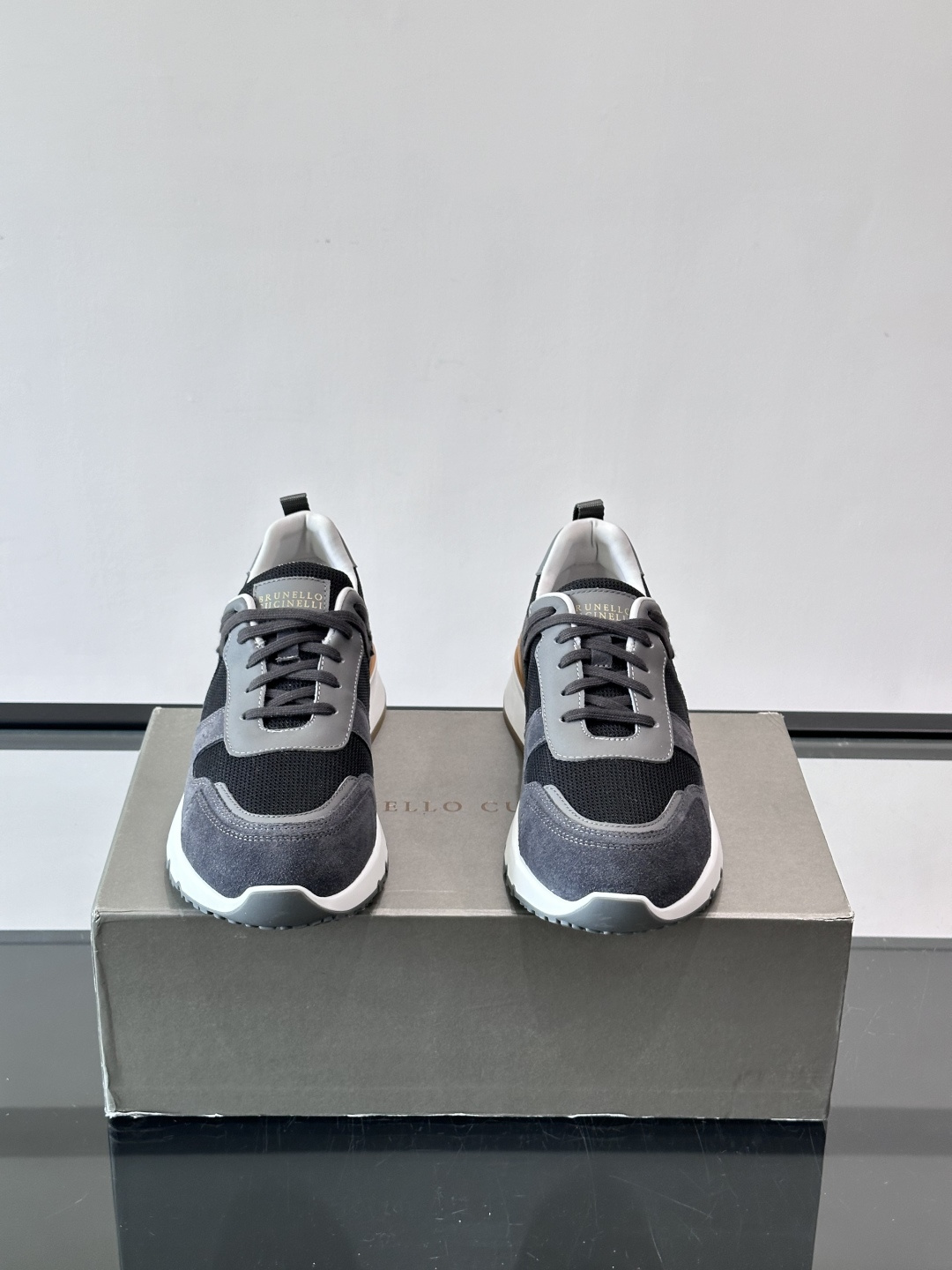 Brunello Cucinelli运动鞋👟意大利奢侈品牌Brunello Cucinelli的运动 Brunello Cucinelli运动鞋👟意大利奢侈品牌Brunello Cucinelli的运动