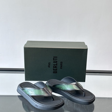 🖤Berlu厚底人字拖,采用皮革,质感细腻耐用,简约大气设计超有质感!厚底松糕结构,增高又舒适,日常外穿 🖤Berlu厚底人字拖,采用皮革,质感细腻耐用,简约大气设计超有质感!厚底松糕结构,增高又舒适,日常外穿