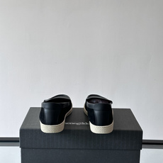 👞杰尼亚拼接乐福鞋,采用牛皮+反毛皮拼接,质感细腻又耐用✨。轻便舒适,日常或商务休闲都很适合。意大利工艺 👞杰尼亚拼接乐福鞋,采用牛皮+反毛皮拼接,质感细腻又耐用✨。轻便舒适,日常或商务休闲都很适合。意大利工艺
