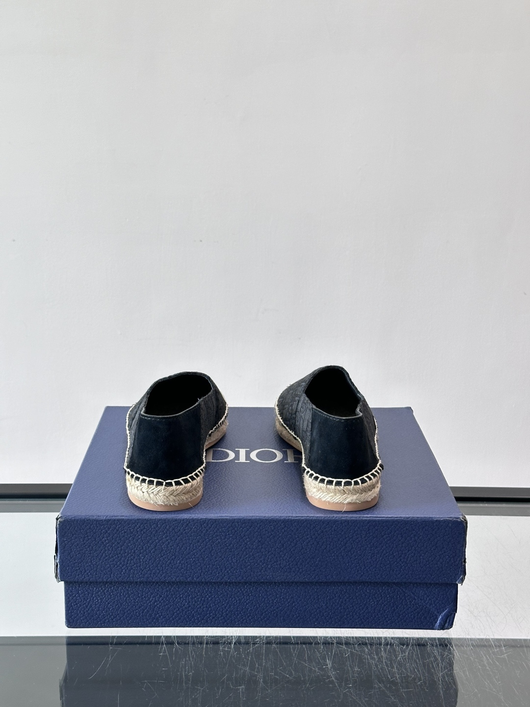 👟Dior Oblique渔夫鞋，经典老花+草编鞋底，轻便透气超适合夏天！一脚蹬设计，穿脱超方便，日常休