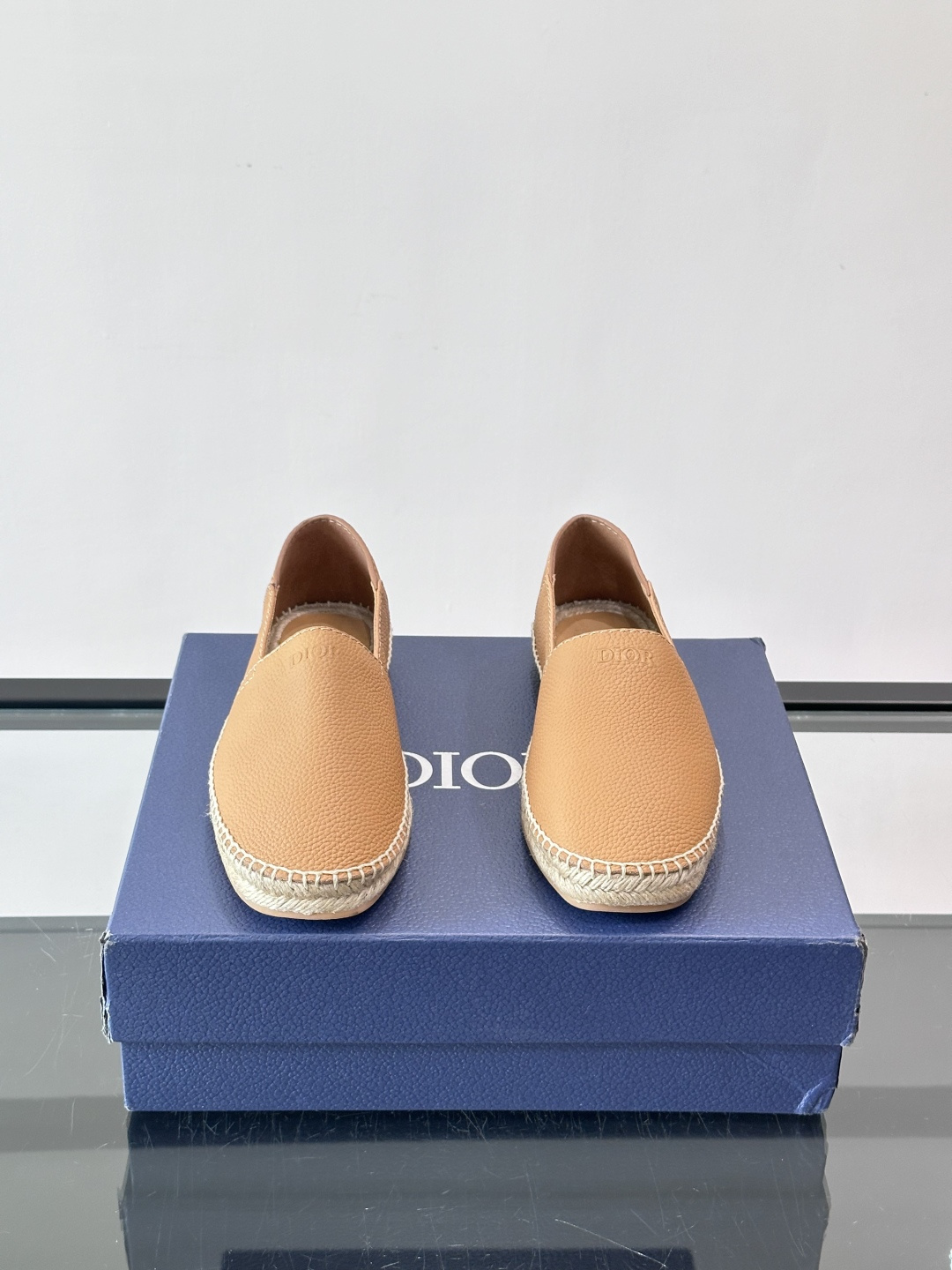 👟Dior Oblique渔夫鞋，经典老花+草编鞋底，轻便透气超适合夏天！一脚蹬设计，穿脱超方便，日常休