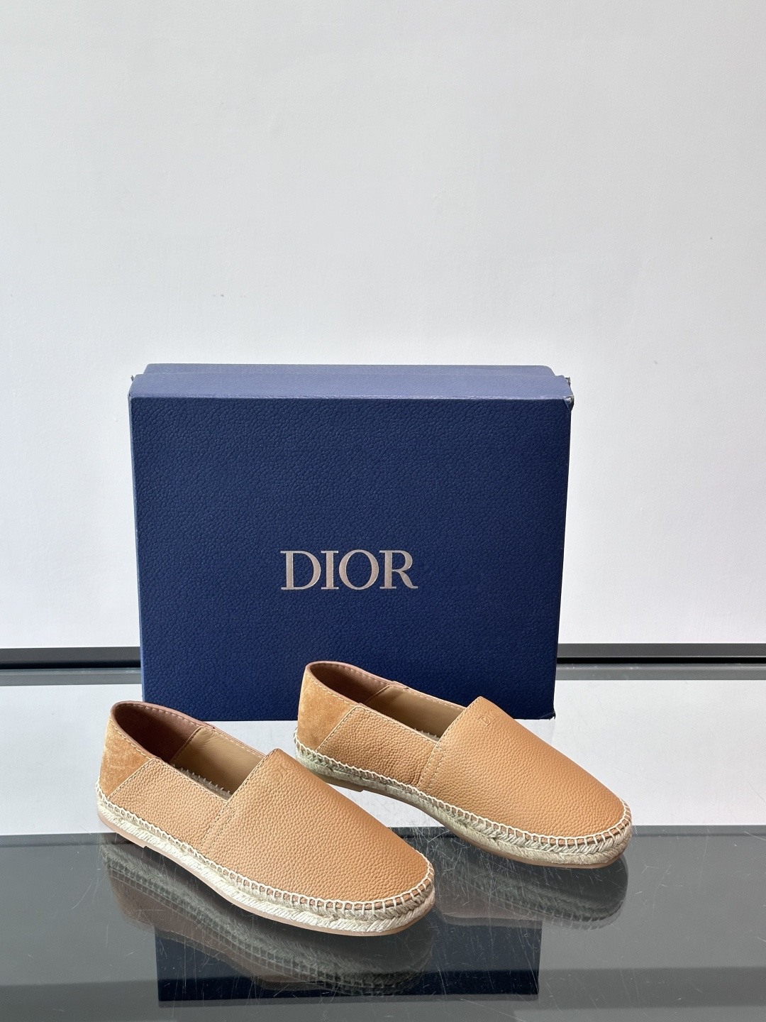 👟Dior Oblique渔夫鞋，经典老花+草编鞋底，轻便透气超适合夏天！一脚蹬设计，穿脱超方便，日常休