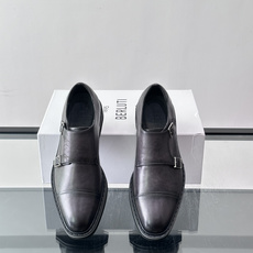 👞Berluti双扣孟克鞋,选用优质小牛皮,鞋面光滑细腻,低调光泽感超赞✨。双扣设计+修长杏仁头,线条利 👞Berluti双扣孟克鞋,选用优质小牛皮,鞋面光滑细腻,低调光泽感超赞✨。双扣设计+修长杏仁头,线条利