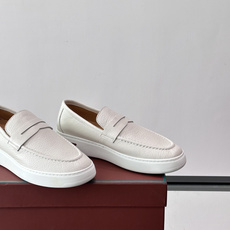👟Loro Piana乐福鞋,选用柔软小羊皮,质感细腻又透气,穿着超舒适!厚底设计,缓震力满分,通勤休闲 👟Loro Piana乐福鞋,选用柔软小羊皮,质感细腻又透气,穿着超舒适!厚底设计,缓震力满分,通勤休闲