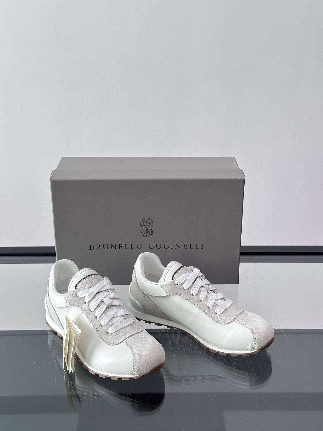 Brunello Cucinelli ss春夏新款 情侣款👫此品牌是来自意大利的世界顶级奢侈品牌，被誉为