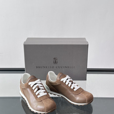 Brunello Cucinelli ss春夏新款 情侣款👫此品牌是来自意大利的世界顶级奢侈品牌,被誉为 Brunello Cucinelli ss春夏新款 情侣款👫此品牌是来自意大利的世界顶级奢侈品牌,被誉为