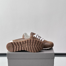 Brunello Cucinelli ss春夏新款 情侣款👫此品牌是来自意大利的世界顶级奢侈品牌,被誉为 Brunello Cucinelli ss春夏新款 情侣款👫此品牌是来自意大利的世界顶级奢侈品牌,被誉为