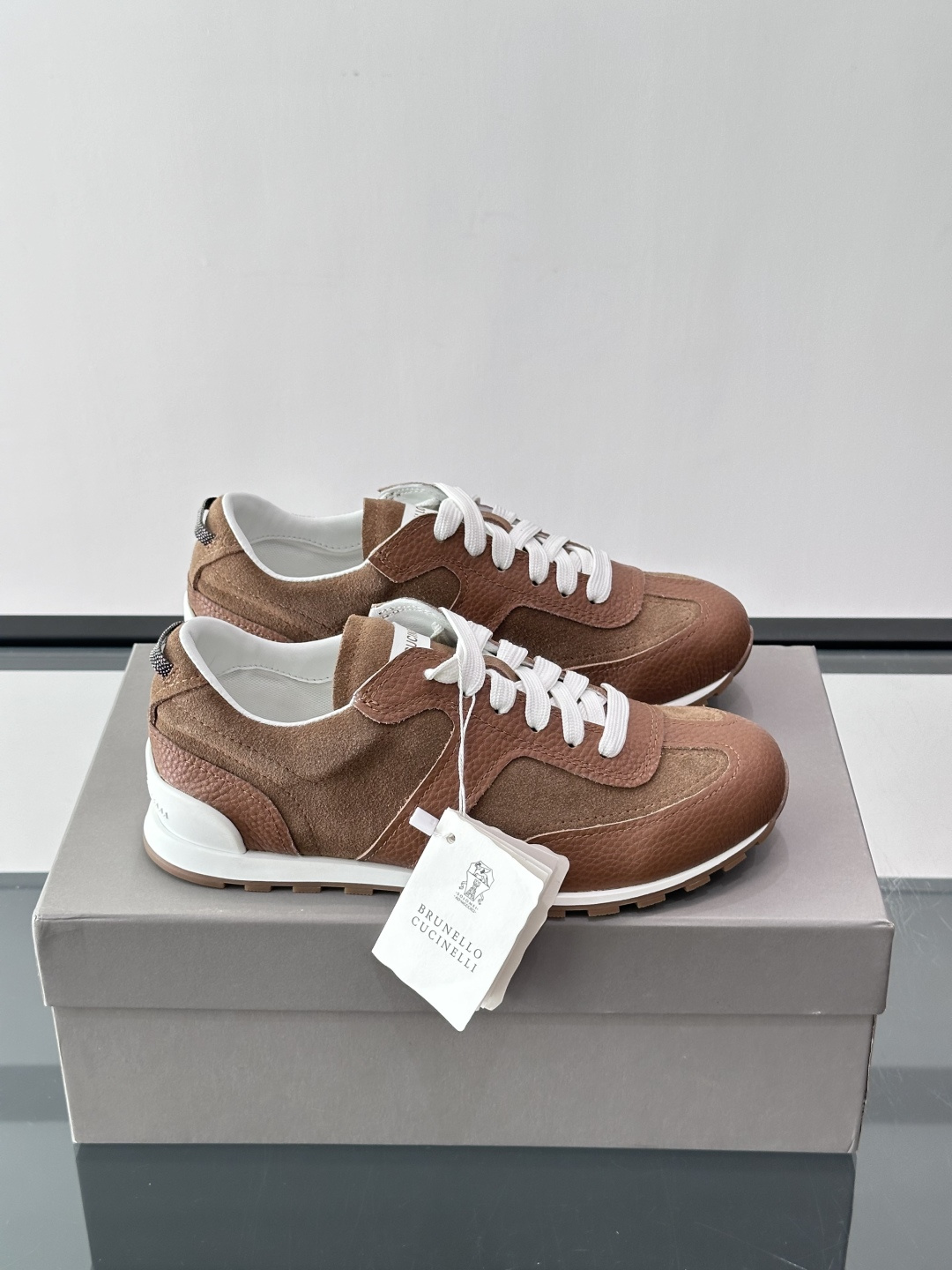 Brunello Cucinelli ss春夏新款 情侣款👫此品牌是来自意大利的世界顶级奢侈品牌，被誉为