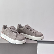 Brunello Cucinelli 男士运动鞋👟这款运动鞋采用牛皮+反绒牛皮拼接,微孔设计超透气, Brunello Cucinelli 男士运动鞋👟这款运动鞋采用牛皮+反绒牛皮拼接,微孔设计超透气,