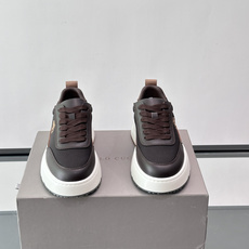 Brunello Cucinelli 男士运动鞋👟这款运动鞋采用牛皮➕透气网面拼接,设计超透气,穿着 Brunello Cucinelli 男士运动鞋👟这款运动鞋采用牛皮➕透气网面拼接,设计超透气,穿着