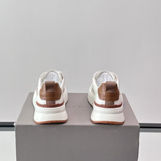 Brunello Cucinelli 男士运动鞋👟这款运动鞋采用牛皮➕透气网面拼接,设计超透气,穿着 Brunello Cucinelli 男士运动鞋👟这款运动鞋采用牛皮➕透气网面拼接,设计超透气,穿着