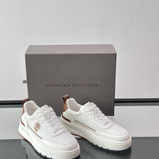Brunello Cucinelli 男士运动鞋👟这款运动鞋采用牛皮➕透气网面拼接,设计超透气,穿着 Brunello Cucinelli 男士运动鞋👟这款运动鞋采用牛皮➕透气网面拼接,设计超透气,穿着