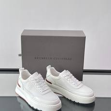 Brunello Cucinelli 男士运动鞋👟这款运动鞋采用牛皮➕透气网面拼接,设计超透气,穿着 Brunello Cucinelli 男士运动鞋👟这款运动鞋采用牛皮➕透气网面拼接,设计超透气,穿着