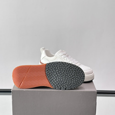 Brunello Cucinelli 男士运动鞋👟这款运动鞋采用牛皮➕透气网面拼接,设计超透气,穿着 Brunello Cucinelli 男士运动鞋👟这款运动鞋采用牛皮➕透气网面拼接,设计超透气,穿着