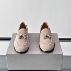 Brunello Cucinelli 男士一脚蹬休闲鞋👟柔软麂皮鞋面,内里皮革,穿着舒适,橡胶鞋底耐磨又 Brunello Cucinelli 男士一脚蹬休闲鞋👟柔软麂皮鞋面,内里皮革,穿着舒适,橡胶鞋底耐磨又
