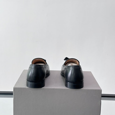 Brunello Cucinelli 男士一脚蹬休闲鞋👟柔软麂皮鞋面,内里皮革,穿着舒适,橡胶鞋底耐磨又 Brunello Cucinelli 男士一脚蹬休闲鞋👟柔软麂皮鞋面,内里皮革,穿着舒适,橡胶鞋底耐磨又