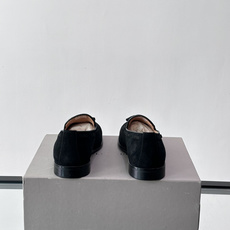 Brunello Cucinelli 男士一脚蹬休闲鞋👟柔软麂皮鞋面,内里皮革,穿着舒适,橡胶鞋底耐磨又 Brunello Cucinelli 男士一脚蹬休闲鞋👟柔软麂皮鞋面,内里皮革,穿着舒适,橡胶鞋底耐磨又