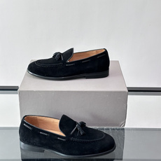 Brunello Cucinelli 男士一脚蹬休闲鞋👟柔软麂皮鞋面,内里皮革,穿着舒适,橡胶鞋底耐磨又 Brunello Cucinelli 男士一脚蹬休闲鞋👟柔软麂皮鞋面,内里皮革,穿着舒适,橡胶鞋底耐磨又