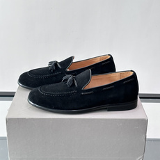 Brunello Cucinelli 男士一脚蹬休闲鞋👟柔软麂皮鞋面,内里皮革,穿着舒适,橡胶鞋底耐磨又 Brunello Cucinelli 男士一脚蹬休闲鞋👟柔软麂皮鞋面,内里皮革,穿着舒适,橡胶鞋底耐磨又