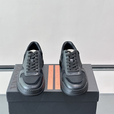 👟ZEGNA这款男士休闲运动鞋,采用优质皮革➕网面。鞋面纹理细腻,质感满分✨。高弹缓震鞋底,足弓支撑,长 👟ZEGNA这款男士休闲运动鞋,采用优质皮革➕网面。鞋面纹理细腻,质感满分✨。高弹缓震鞋底,足弓支撑,长