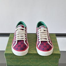 ❤️Arrival Gucci tennis 1977 经典系列帆布鞋…GG帆布成制融品入牌元素 复古格 ❤️Arrival Gucci tennis 1977 经典系列帆布鞋…GG帆布成制融品入牌元素 复古格