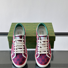 ❤️Arrival Gucci tennis 1977 经典系列帆布鞋…GG帆布成制融品入牌元素 复古格 ❤️Arrival Gucci tennis 1977 经典系列帆布鞋…GG帆布成制融品入牌元素 复古格