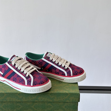 ❤️Arrival Gucci tennis 1977 经典系列帆布鞋…GG帆布成制融品入牌元素 复古格 ❤️Arrival Gucci tennis 1977 经典系列帆布鞋…GG帆布成制融品入牌元素 复古格
