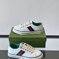 ❤️Arrival Gucci tennis 1977 经典系列帆布鞋…GG帆布成制融品入牌元素 复古格 ❤️Arrival Gucci tennis 1977 经典系列帆布鞋…GG帆布成制融品入牌元素 复古格
