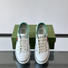 ❤️Arrival Gucci tennis 1977 经典系列帆布鞋…GG帆布成制融品入牌元素 复古格 ❤️Arrival Gucci tennis 1977 经典系列帆布鞋…GG帆布成制融品入牌元素 复古格
