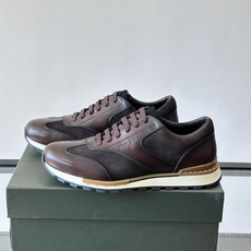 👞Berluti男士休闲皮鞋,采用头层牛皮+绒面拼接,质感细腻又耐用。经典系带设计,日常或户外都能轻松驾 👞Berluti男士休闲皮鞋,采用头层牛皮+绒面拼接,质感细腻又耐用。经典系带设计,日常或户外都能轻松驾