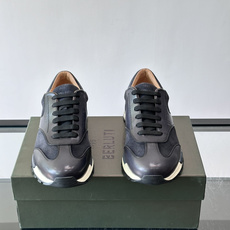👞Berluti男士休闲皮鞋,采用头层牛皮+绒面拼接,质感细腻又耐用。经典系带设计,日常或户外都能轻松驾 👞Berluti男士休闲皮鞋,采用头层牛皮+绒面拼接,质感细腻又耐用。经典系带设计,日常或户外都能轻松驾