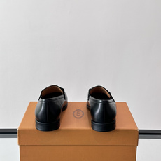 👞TODS乐福鞋,意大利奢侈品牌出品,采用优质小牛皮,鞋面光滑细腻,质感满分✨。经典单扣设计,线条简洁, 👞TODS乐福鞋,意大利奢侈品牌出品,采用优质小牛皮,鞋面光滑细腻,质感满分✨。经典单扣设计,线条简洁,