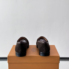 👞TODS乐福鞋,意大利奢侈品牌出品,采用优质小牛皮,鞋面光滑细腻,质感满分✨。经典单扣设计,线条简洁, 👞TODS乐福鞋,意大利奢侈品牌出品,采用优质小牛皮,鞋面光滑细腻,质感满分✨。经典单扣设计,线条简洁,