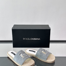 ✨Dolce & Gabbana DG凉拖,绒面鞋面+经典DG logo,品牌辨识度超高!鞋底是编织草绳 ✨Dolce & Gabbana DG凉拖,绒面鞋面+经典DG logo,品牌辨识度超高!鞋底是编织草绳
