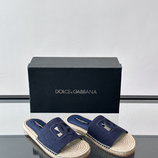 ✨Dolce & Gabbana DG凉拖,绒面鞋面+经典DG logo,品牌辨识度超高!鞋底是编织草绳 ✨Dolce & Gabbana DG凉拖,绒面鞋面+经典DG logo,品牌辨识度超高!鞋底是编织草绳