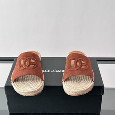 ✨Dolce & Gabbana DG凉拖,绒面鞋面+经典DG logo,品牌辨识度超高!鞋底是编织草绳 ✨Dolce & Gabbana DG凉拖,绒面鞋面+经典DG logo,品牌辨识度超高!鞋底是编织草绳