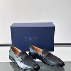 🖤Dior Oblique乐福鞋,黑色皮革+经典印花,品牌辨识度超高!鞋面Oblique图案,复古又时髦 🖤Dior Oblique乐福鞋,黑色皮革+经典印花,品牌辨识度超高!鞋面Oblique图案,复古又时髦