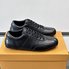 👟TOD’S德训鞋,采用优质小牛皮,触感柔软细腻,质感满分✨。经典德训鞋型,简约线条+薄底设计,轻便舒适 👟TOD’S德训鞋,采用优质小牛皮,触感柔软细腻,质感满分✨。经典德训鞋型,简约线条+薄底设计,轻便舒适