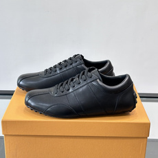 👟TOD’S德训鞋,采用优质小牛皮,触感柔软细腻,质感满分✨。经典德训鞋型,简约线条+薄底设计,轻便舒适 👟TOD’S德训鞋,采用优质小牛皮,触感柔软细腻,质感满分✨。经典德训鞋型,简约线条+薄底设计,轻便舒适