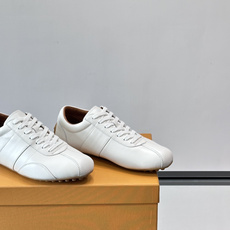 👟TOD’S德训鞋,采用优质小牛皮,触感柔软细腻,质感满分✨。经典德训鞋型,简约线条+薄底设计,轻便舒适 👟TOD’S德训鞋,采用优质小牛皮,触感柔软细腻,质感满分✨。经典德训鞋型,简约线条+薄底设计,轻便舒适