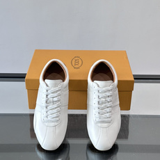 👟TOD’S德训鞋,采用优质小牛皮,触感柔软细腻,质感满分✨。经典德训鞋型,简约线条+薄底设计,轻便舒适 👟TOD’S德训鞋,采用优质小牛皮,触感柔软细腻,质感满分✨。经典德训鞋型,简约线条+薄底设计,轻便舒适