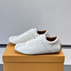 👟TOD’S德训鞋,采用优质小牛皮,触感柔软细腻,质感满分✨。经典德训鞋型,简约线条+薄底设计,轻便舒适 👟TOD’S德训鞋,采用优质小牛皮,触感柔软细腻,质感满分✨。经典德训鞋型,简约线条+薄底设计,轻便舒适