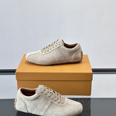 👟TOD’S德训鞋,采用优质小牛皮,触感柔软细腻,质感满分✨。经典德训鞋型,简约线条+薄底设计,轻便舒适 👟TOD’S德训鞋,采用优质小牛皮,触感柔软细腻,质感满分✨。经典德训鞋型,简约线条+薄底设计,轻便舒适