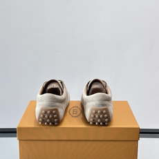 👟TOD’S德训鞋,采用优质小牛皮,触感柔软细腻,质感满分✨。经典德训鞋型,简约线条+薄底设计,轻便舒适 👟TOD’S德训鞋,采用优质小牛皮,触感柔软细腻,质感满分✨。经典德训鞋型,简约线条+薄底设计,轻便舒适