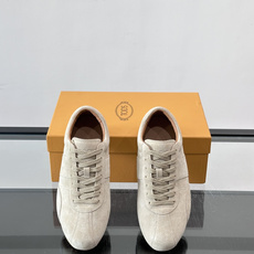 👟TOD’S德训鞋,采用优质小牛皮,触感柔软细腻,质感满分✨。经典德训鞋型,简约线条+薄底设计,轻便舒适 👟TOD’S德训鞋,采用优质小牛皮,触感柔软细腻,质感满分✨。经典德训鞋型,简约线条+薄底设计,轻便舒适